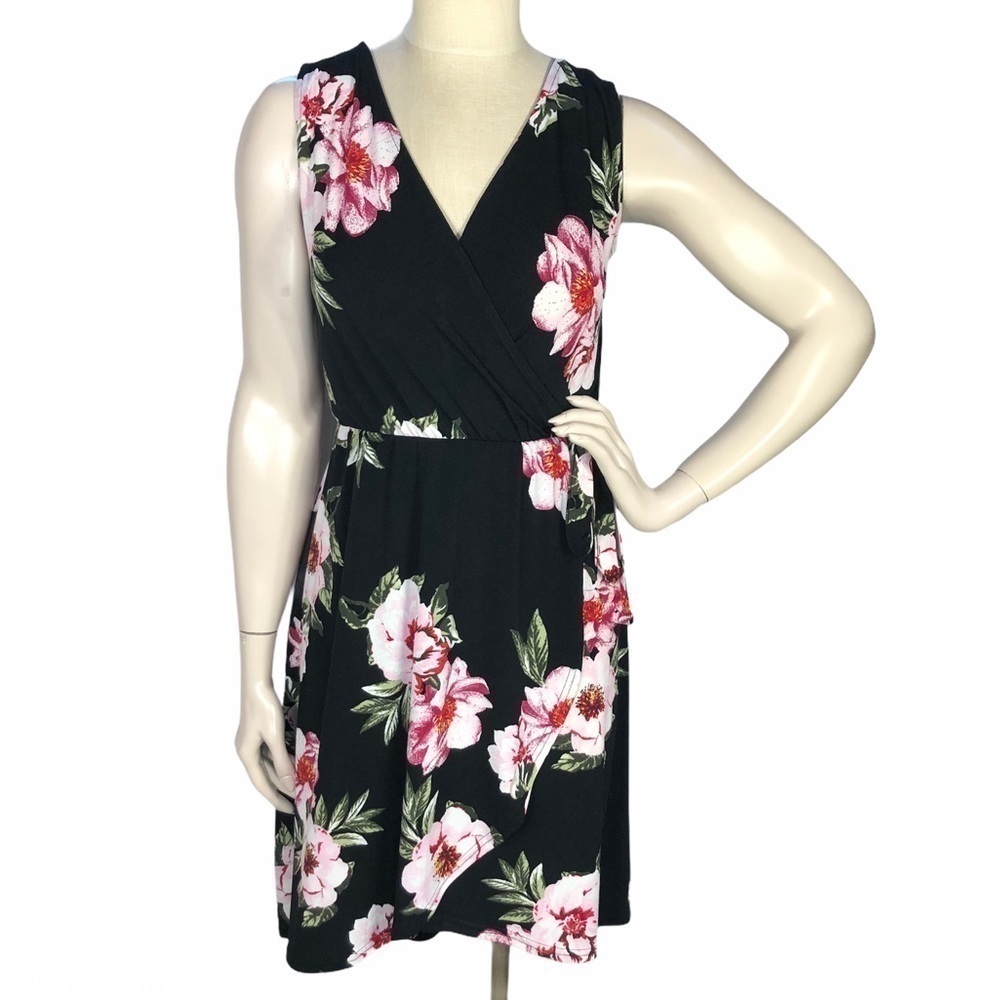 Harlow &‎ Rose Black Floral Faux Wrap Dress Small